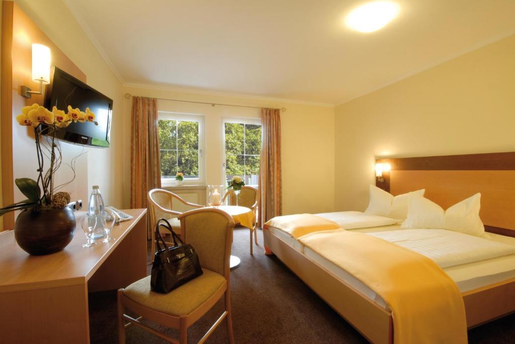 Bb Haus Neugebauer Garni Hotell Geisenheim Rom bilde